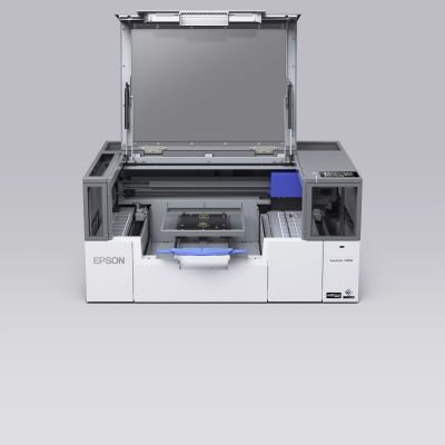 Epson presenta la nueva impresora SC-F1000 completando así su gama de impresoras híbridos DTG y DTF