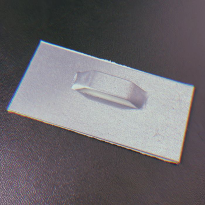 Colgador adhesivo metálico 80x40 